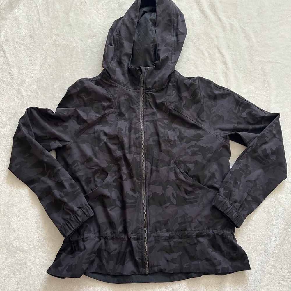 Lululemon Pack It Up Jacket Incognito Camo Multi … - image 4